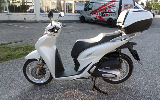 Gebrauchtmotorrad Honda SH125i - Bild 6