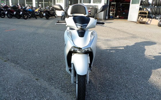 Gebrauchtmotorrad Honda SH125i - Bild 8