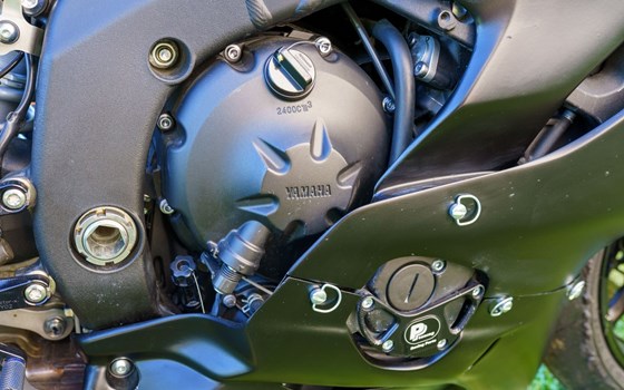 Gebrauchtmotorrad Yamaha R6 RACE - Bild 16 Gebrauchtmotorrad Yamaha R6 RACE - Bild 16