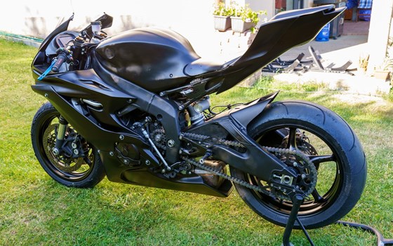 Gebrauchtmotorrad Yamaha R6 RACE - Bild 8 Gebrauchtmotorrad Yamaha R6 RACE - Bild 8