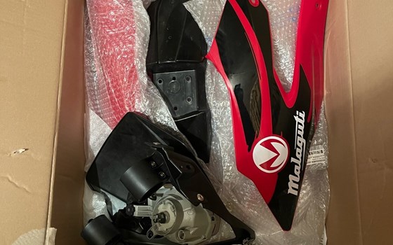 Gebrauchtmotorrad Malaguti XSM 125 Supermoto - Bild 2 Gebrauchtmotorrad Malaguti XSM 125 Supermoto - Bild 2