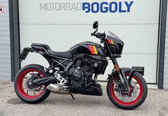Suzuki GSX-8TT