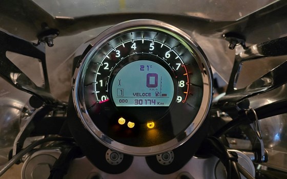 Gebrauchtmotorrad Moto Guzzi California 1400 Touring SE - Bild 12 Gebrauchtmotorrad Moto Guzzi California 1400 Touring SE - Bild 12