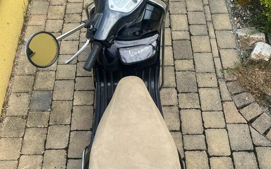 Gebrauchtmotorrad Vespa LX 125 - Bild 3 Gebrauchtmotorrad Vespa LX 125 - Bild 3