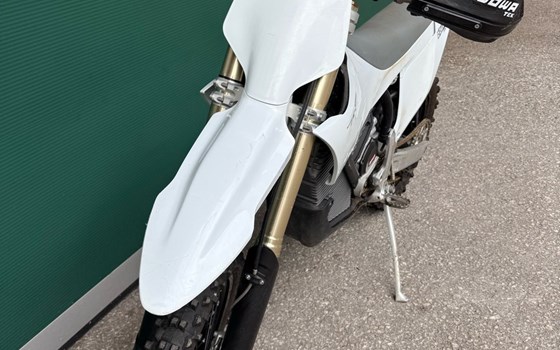 Gebrauchtmotorrad Stark Future Varg MX - Bild 3 Gebrauchtmotorrad Stark Future Varg MX - Bild 3