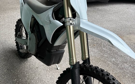 Gebrauchtmotorrad Stark Future Varg MX - Bild 7 Gebrauchtmotorrad Stark Future Varg MX - Bild 7