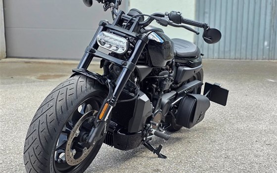Gebrauchtmotorrad Harley-Davidson Sportster S RH1250S - Bild 9 Gebrauchtmotorrad Harley-Davidson Sportster S RH1250S - Bild 9