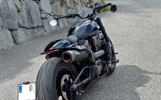 Gebrauchtmotorrad Harley-Davidson Sportster S RH1250S - Bild 6 Gebrauchtmotorrad Harley-Davidson Sportster S RH1250S - Bild 6
