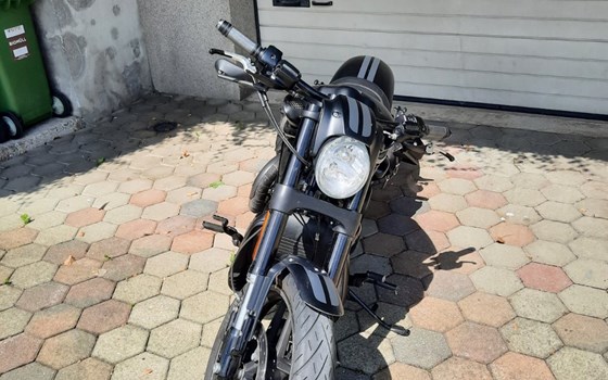 Gebrauchtmotorrad Harley-Davidson V-Rod Night Rod VRSCD - Bild 2 Gebrauchtmotorrad Harley-Davidson V-Rod Night Rod VRSCD - Bild 2