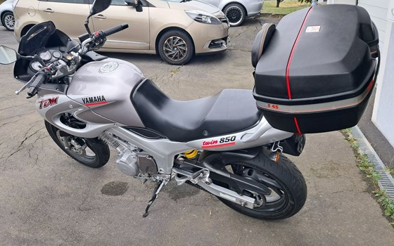 Gebrauchtmotorrad Yamaha TDM 850 - Bild 2 Gebrauchtmotorrad Yamaha TDM 850 - Bild 2