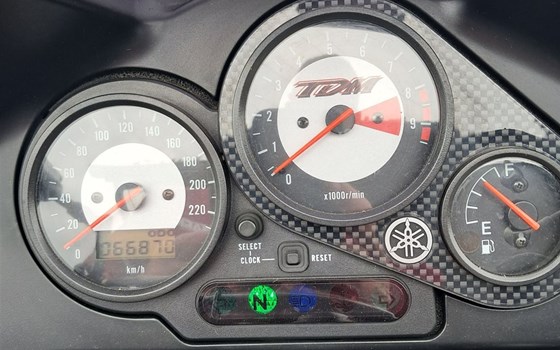 Gebrauchtmotorrad Yamaha TDM 850 - Bild 7 Gebrauchtmotorrad Yamaha TDM 850 - Bild 7
