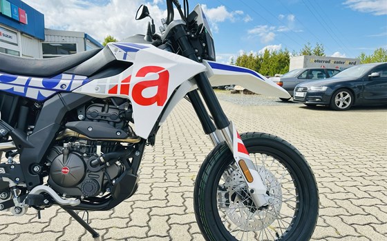 Neufahrzeug Aprilia SX 125 - Bild 11