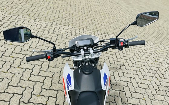 Neufahrzeug Aprilia SX 125 - Bild 14