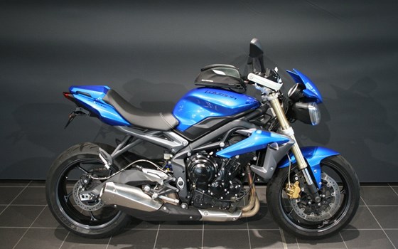 Gebrauchtmotorrad Triumph Street Triple - Bild 2