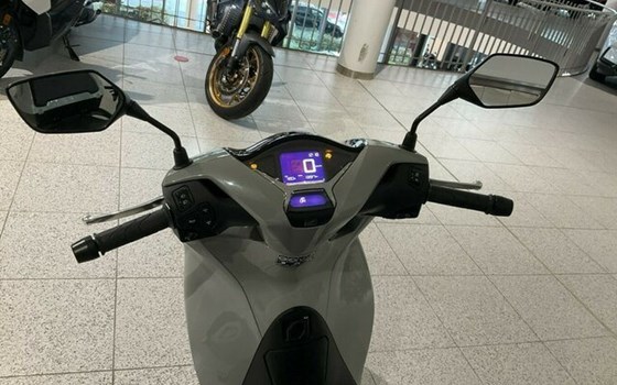 Gebrauchtmotorrad Honda SH125i - Bild 6