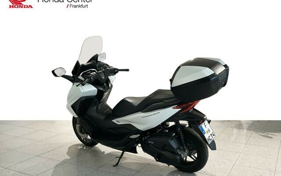 Gebrauchtmotorrad Honda Forza 125 - Bild 3