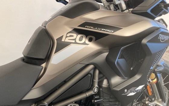 Gebrauchtmotorrad Triumph Tiger 1200 Rally PRO - Bild 11 Gebrauchtmotorrad Triumph Tiger 1200 Rally PRO - Bild 11