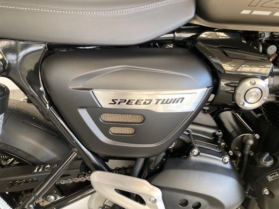Angebot Triumph Speed Twin 1200 Bild 3: Angebot Triumph Speed Twin 1200