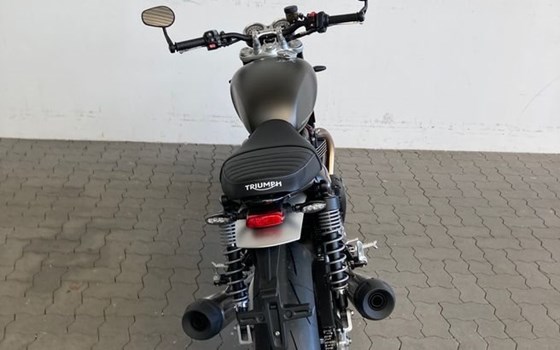 Gebrauchtmotorrad Triumph Speed Twin 1200 - Bild 7 Gebrauchtmotorrad Triumph Speed Twin 1200 - Bild 7
