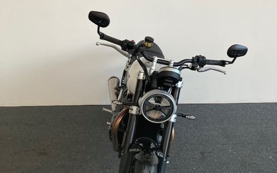 Gebrauchtmotorrad Triumph Speed Twin 1200 - Bild 4 Gebrauchtmotorrad Triumph Speed Twin 1200 - Bild 4
