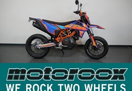 Neumotorrad KTM 690 SMC R