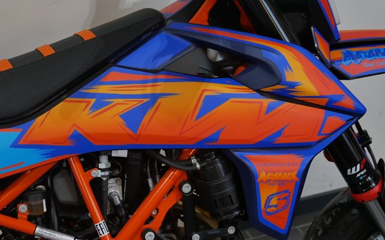 Neufahrzeug KTM 690 SMC R - Bild 8