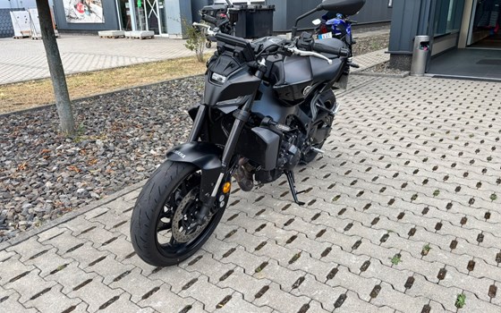 Gebrauchtmotorrad Yamaha MT-09 - Bild 1