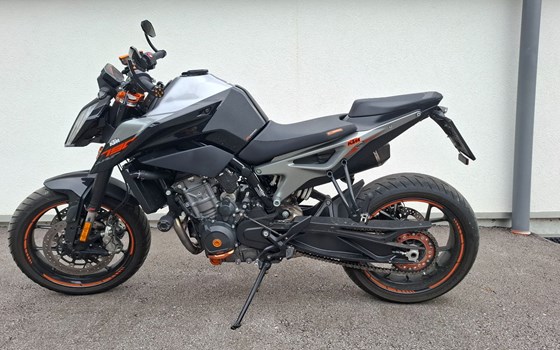 Gebrauchtmotorrad KTM 790 Duke - Bild 1 Gebrauchtmotorrad KTM 790 Duke - Bild 1