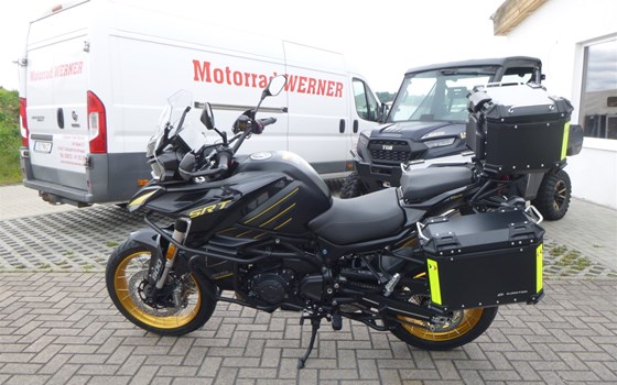 Neufahrzeug QJ Motor SRT 900 SX - Bild 1