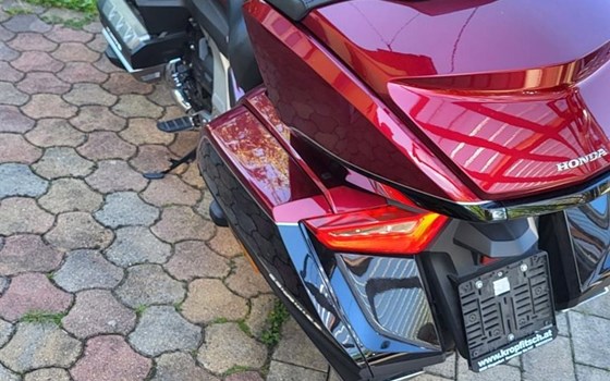 Gebrauchtmotorrad Honda GL 1800 Goldwing Tour DCT - Bild 4