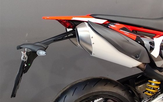 Neufahrzeug Ducati Hypermotard 698 Mono RVE - Bild 3 Neufahrzeug Ducati Hypermotard 698 Mono RVE - Bild 3