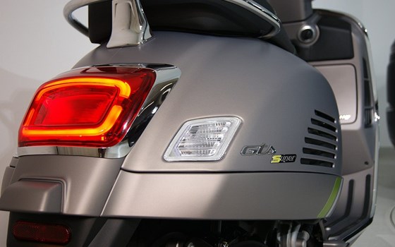 Neufahrzeug Vespa GTS 310 - Bild 8