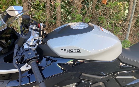 Neufahrzeug CFMOTO 675SR-R - Bild 3 Neufahrzeug CFMOTO 675SR-R - Bild 3