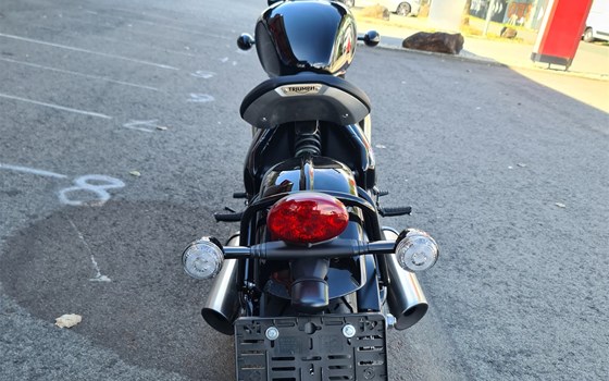 Gebrauchtmotorrad Triumph Bonneville Bobber - Bild 7 Gebrauchtmotorrad Triumph Bonneville Bobber - Bild 7