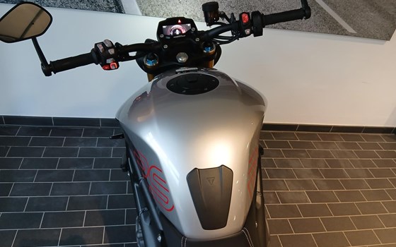 Gebrauchtmotorrad Triumph Speed Triple 1200 RS - Bild 9