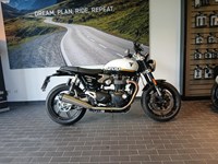 Gebrauchtmotorrad Triumph Speed Twin 1200 Vorführer "Triumph Kurvenausklang 2025" Angebotspreis sichern bis zum 27.09.2025