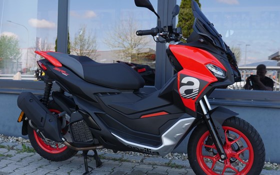 Gebrauchtmotorrad Aprilia SR GT 200 - Bild 3