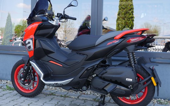 Gebrauchtmotorrad Aprilia SR GT 200 - Bild 6