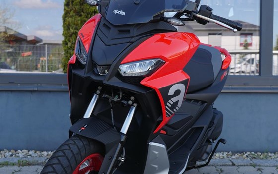 Gebrauchtmotorrad Aprilia SR GT 200 - Bild 7