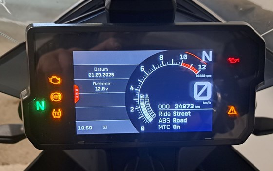 Gebrauchtmotorrad KTM 390 Adventure - Bild 2 Gebrauchtmotorrad KTM 390 Adventure - Bild 2
