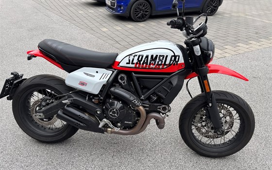 Gebrauchtmotorrad Ducati Scrambler Urban Motard - Bild 1 Gebrauchtmotorrad Ducati Scrambler Urban Motard - Bild 1