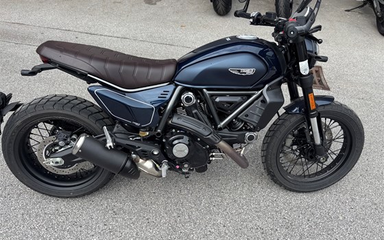 Gebrauchtmotorrad Ducati Scrambler Nightshift - Bild 1 Gebrauchtmotorrad Ducati Scrambler Nightshift - Bild 1