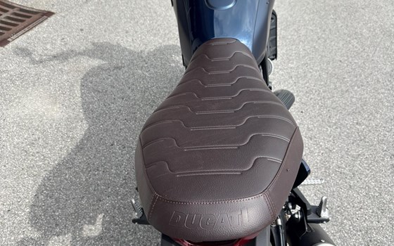 Gebrauchtmotorrad Ducati Scrambler Nightshift - Bild 4 Gebrauchtmotorrad Ducati Scrambler Nightshift - Bild 4