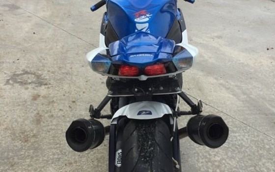 Gebrauchtmotorrad Suzuki GSX-R 1000 - Bild 6 Gebrauchtmotorrad Suzuki GSX-R 1000 - Bild 6