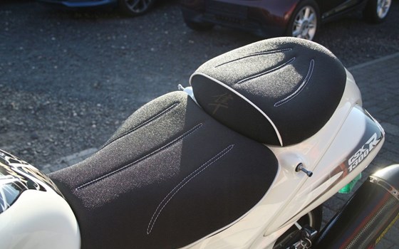 Gebrauchtmotorrad Suzuki GSX 1300 R - Bild 10 Gebrauchtmotorrad Suzuki GSX 1300 R - Bild 10