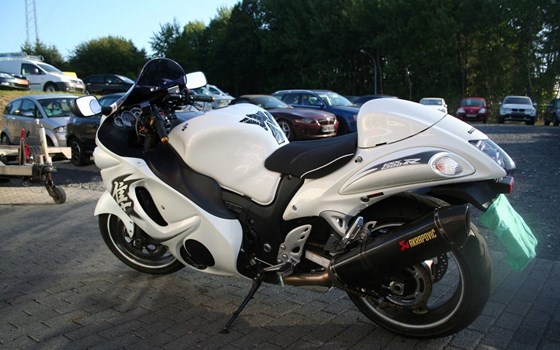 Gebrauchtmotorrad Suzuki GSX 1300 R - Bild 3 Gebrauchtmotorrad Suzuki GSX 1300 R - Bild 3