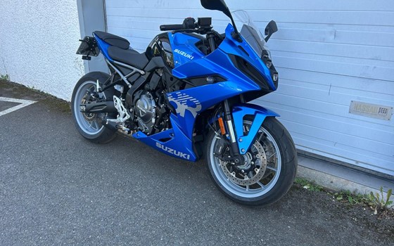 Gebrauchtmotorrad Suzuki GSX-8R - Bild 4