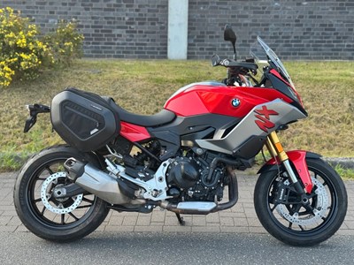 F 900 XR