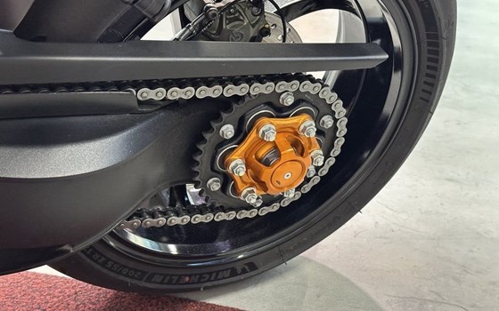 Gebrauchtmotorrad KTM 1390 Super Duke R EVO - Bild 14