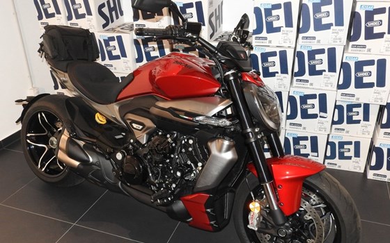 Gebrauchtmotorrad Ducati XDiavel V4 - Bild 1